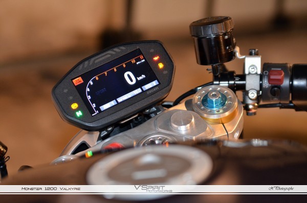 Ducati Monster 1200 Custom 9