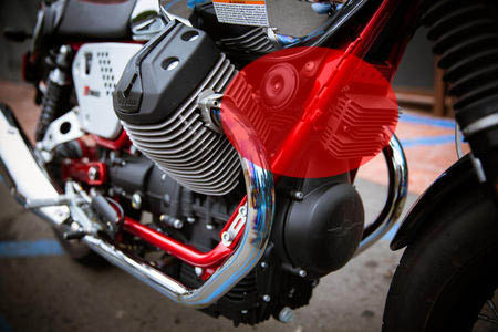 guzzi-horn