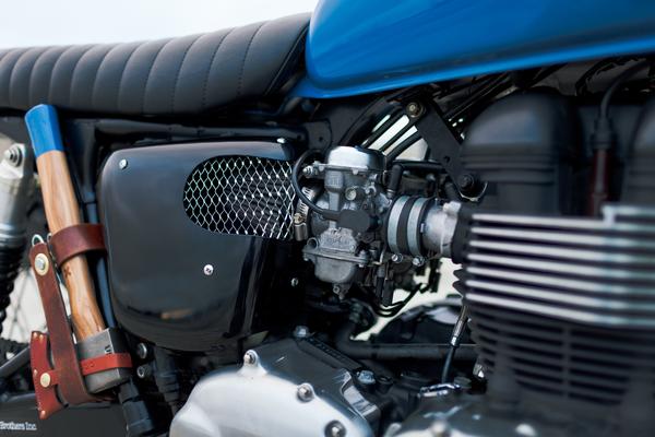 Triumph T100 Scrambler 7