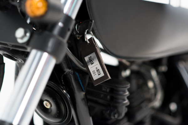 Yamaha Fazer 250 Brat 11