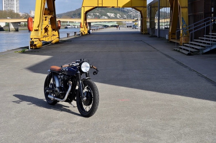 Honda-CB450-Brat-6