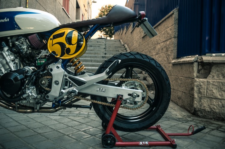 Honda CB600 Cafe Racer (2)