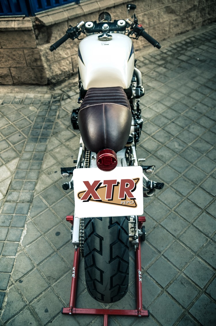 Honda CB600 Cafe Racer (7)