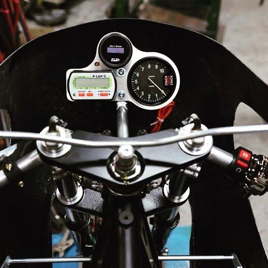 Moto Guzzi V7 Sport (14)