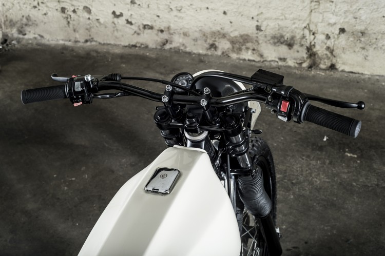 Yamaha XT600 Scrambler (6)