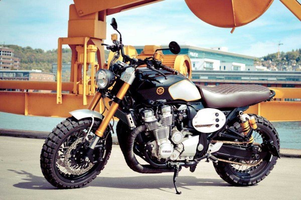 Yamaha XJR1300 Scrambler 2