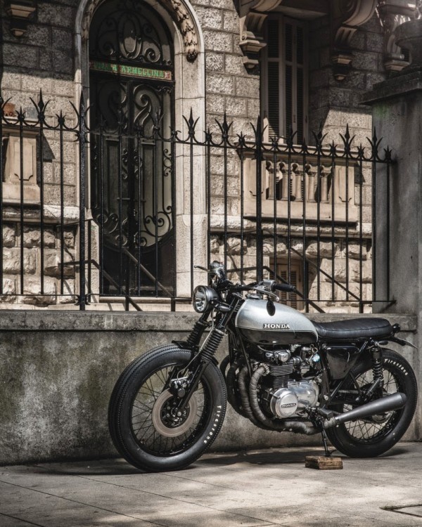 Honda CB550 Bratstyle by Jerikan Motorcycles BikeBrewers