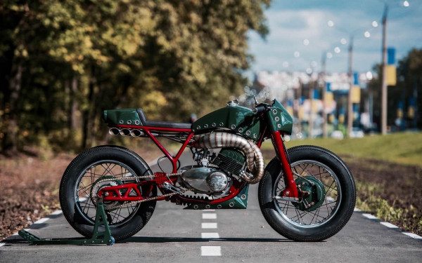 Yamaha RD350 Café Racer by Iron Custom Motorcycles