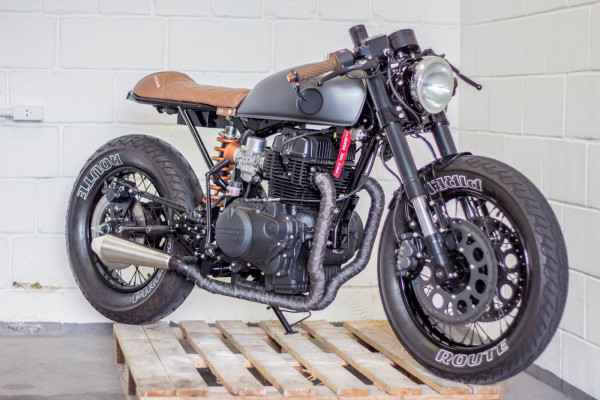 Honda CB400 Cafe Racer