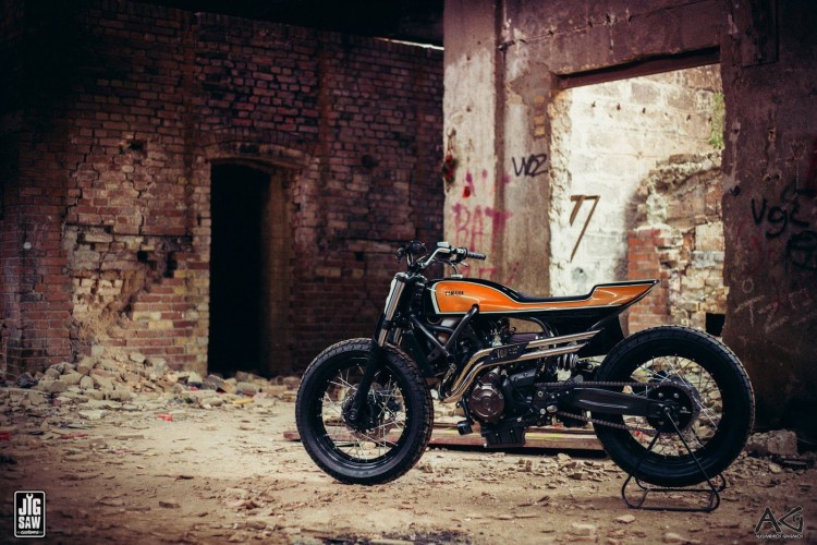 XSR700 Flat Tracker 1