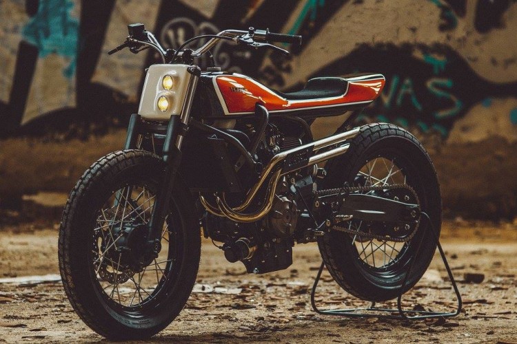 XSR700 Flat Tracker 12