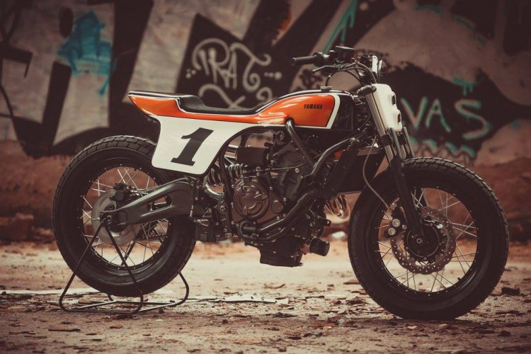 XSR700 Flat Tracker 9