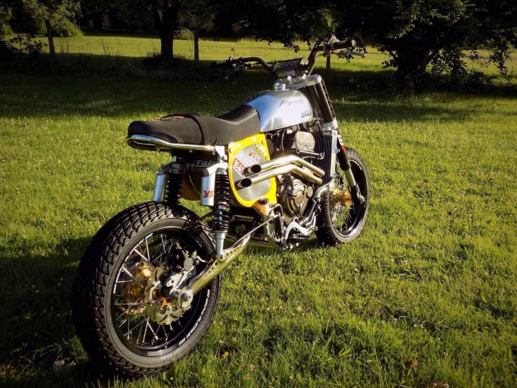 Yamaha XSR700 Tracker 4