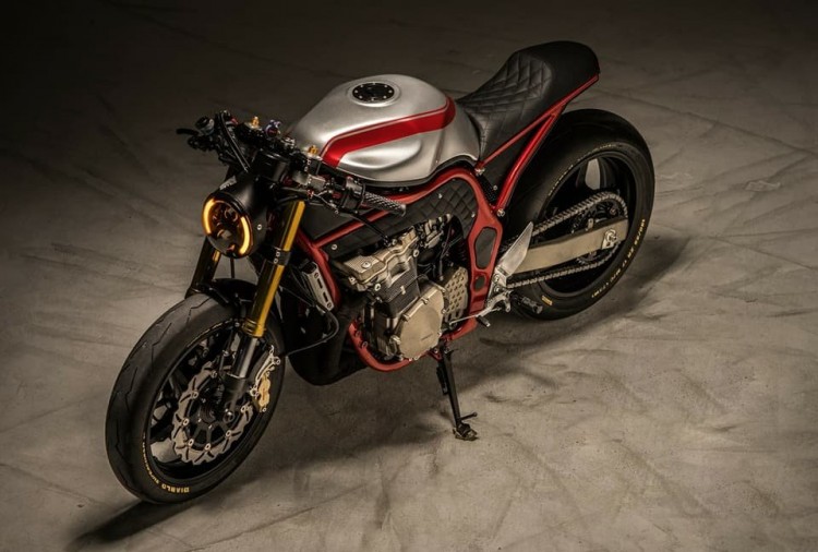 Bandit 750 Cafe sport-001