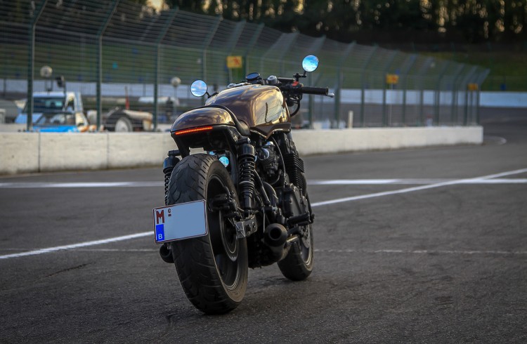 Honda CB750 Cafe Racer (1)