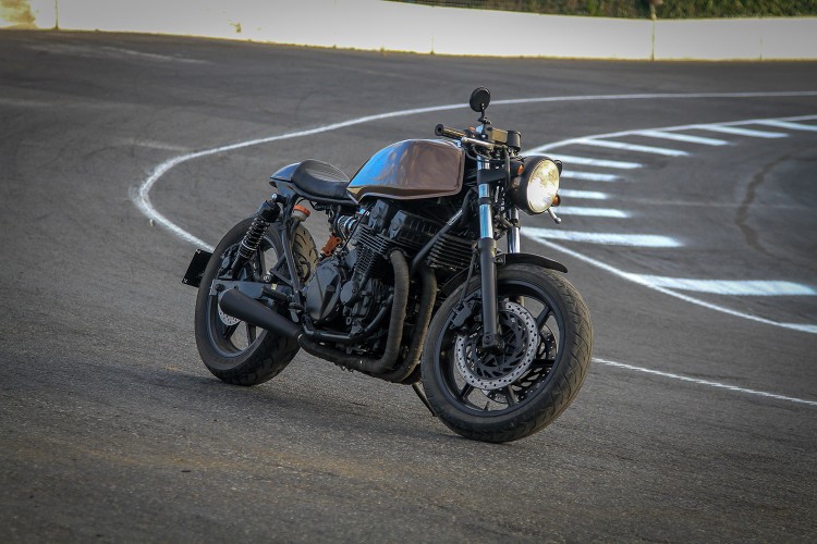 Honda CB750 Cafe Racer (18)