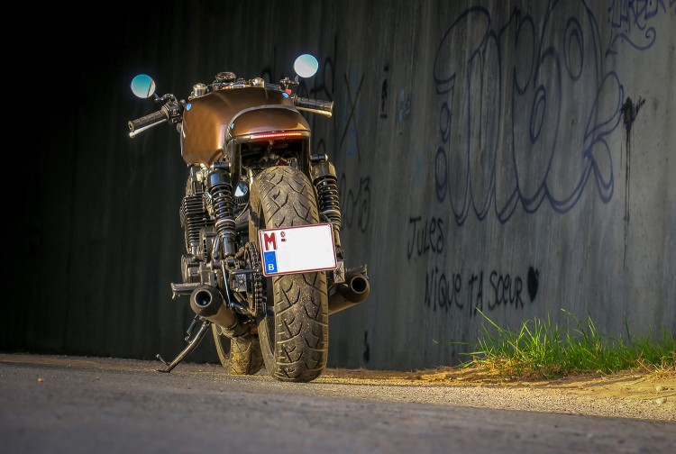 Honda CB750 Cafe Racer (8)