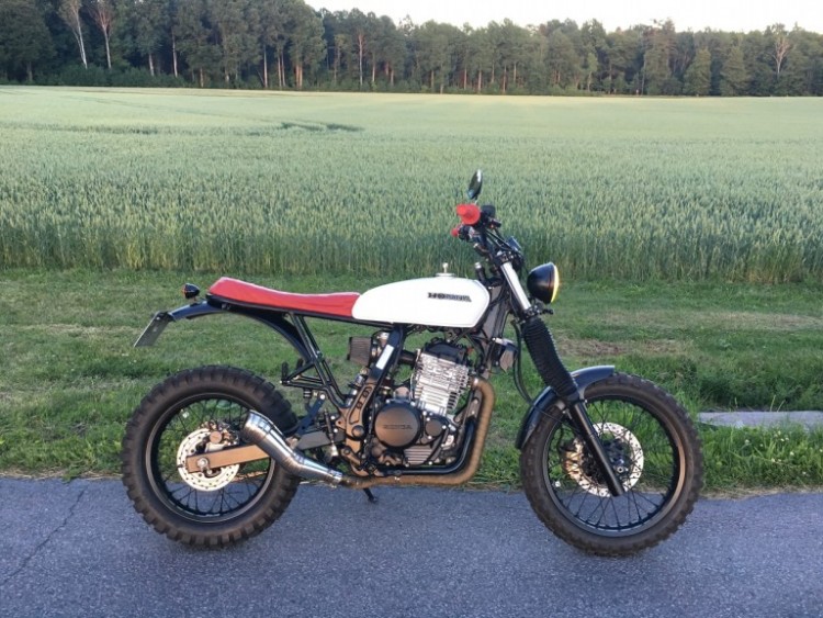 Honda NX650 Scrambler