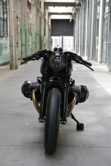 BMW R nineT Custom (1)