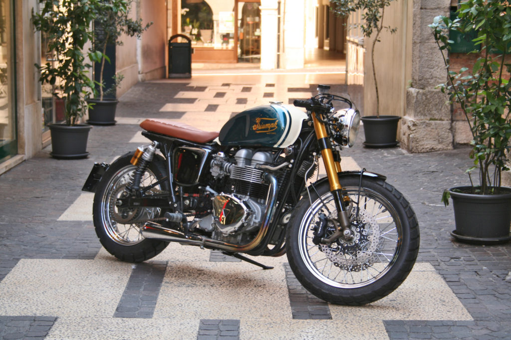 Triumph Bonneville t100 Tracker