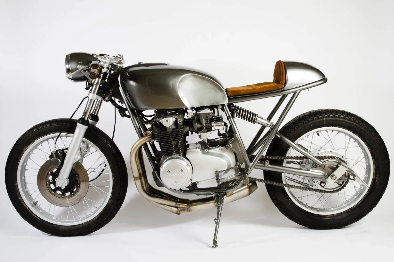 CB550 Café Racer di Oz Klaver