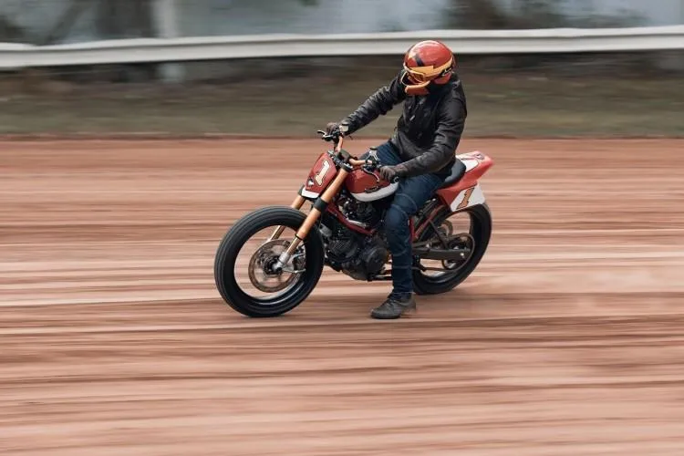 Ducati Flat Tracker van Fuller 12