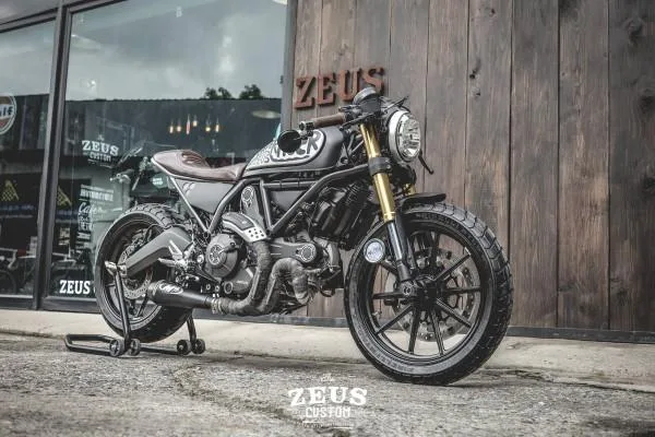 Ducati Scrambler door Zeus Custom 7