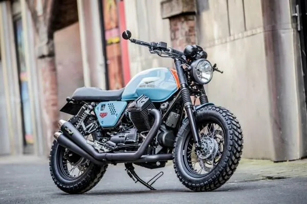 Moto Guzzi V7 de Moto Strada 3