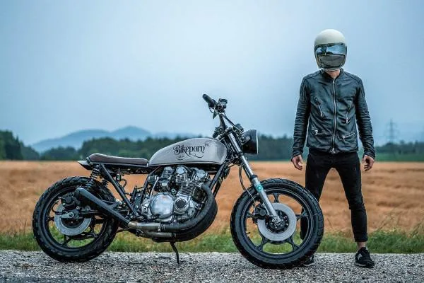 Suzuki GS550 от Bikeporn 9