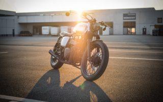 Triumph Bonneville Custom 3