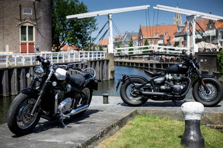 Triumph Speedmaster и Bobber
