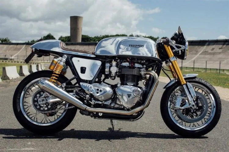 Триумф Thruxton R AMR Vittel (2)