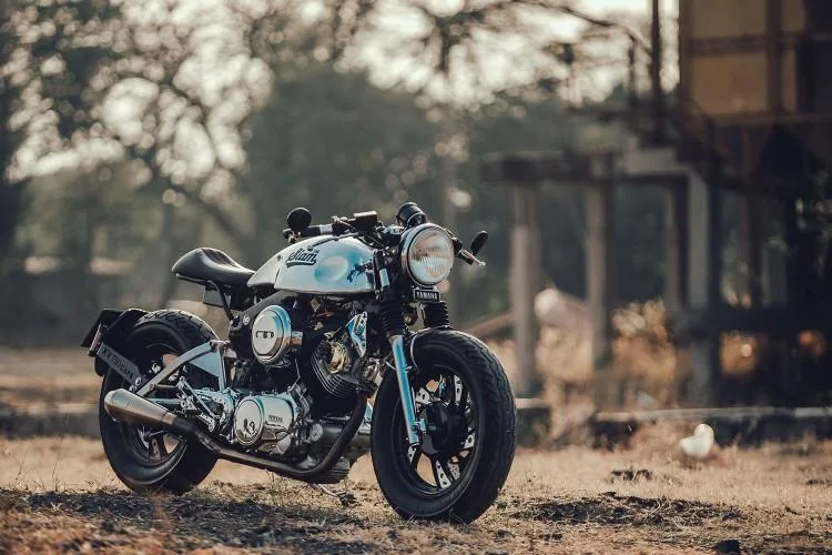 Кафе-гонщик XV750 (11)