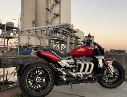 Unleashing the Beast: The Triumph Rocket 3R Supercharged by Roké Motors